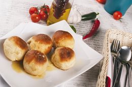 Bułeczki z masłem czosnkowym